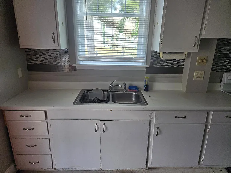 415 Pettigru St #1 — Photo 7