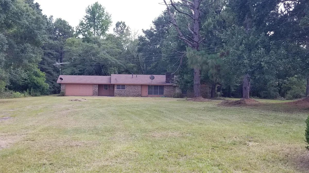 Building Photo - 30610 Highway 9