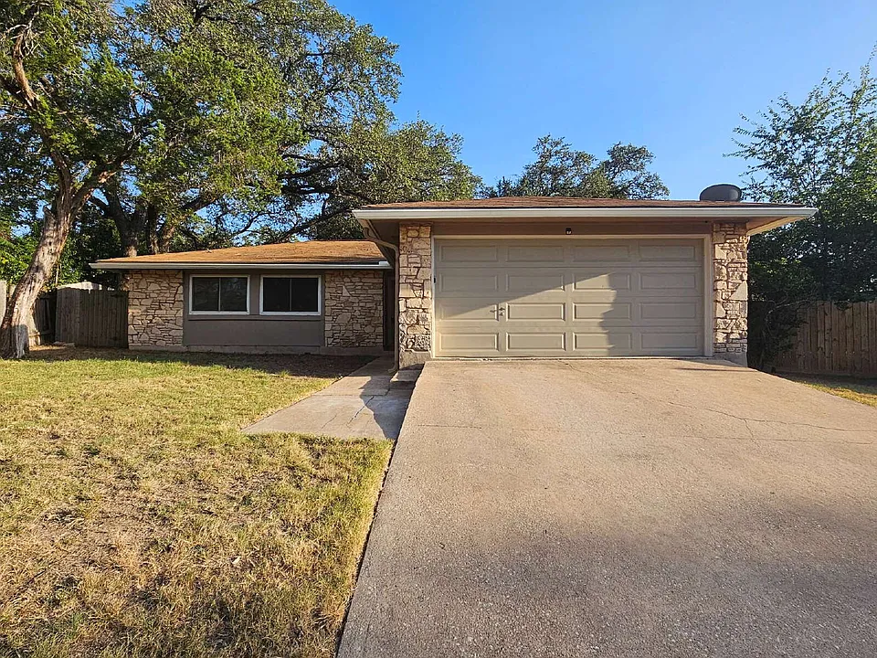 8005 Creekmere Ln