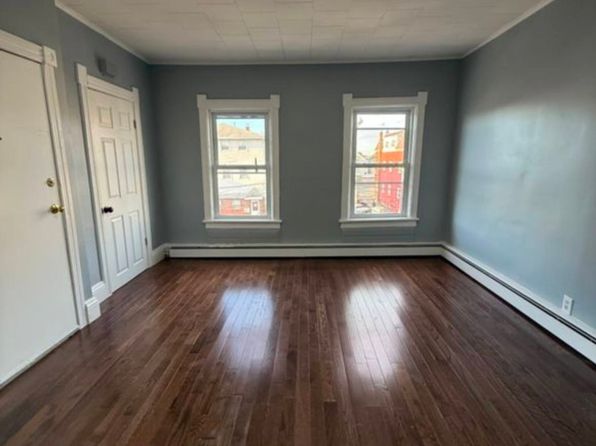 411 Elizabeth Ave #C