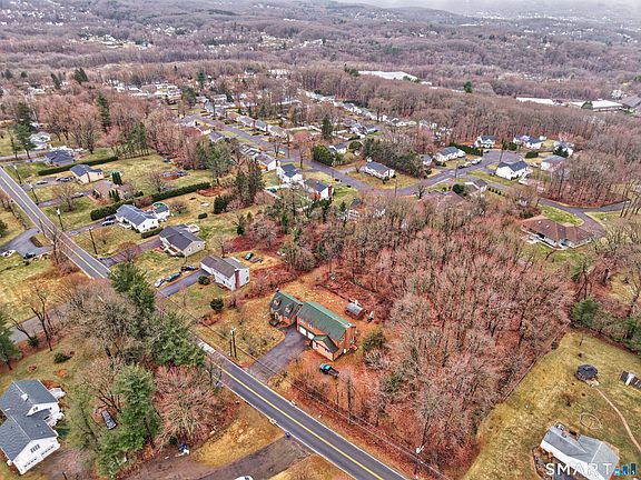 3rd image of 76 Clark Hill Road
