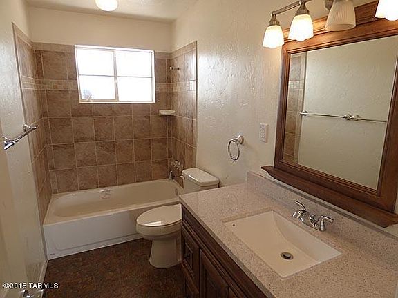 3rd image of 2567 N Jordan Dr