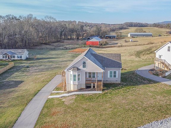 3rd image of 155 Waters Edge Dr