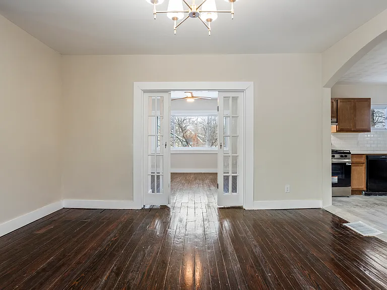 118 S Clark Ave — Photo 8
