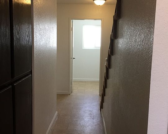 4th image of 2025 Artesia Blvd APT F