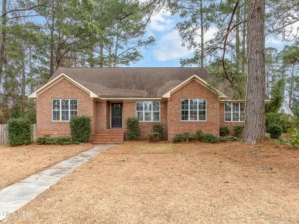 100 Amanda Court, New Bern, NC 28562