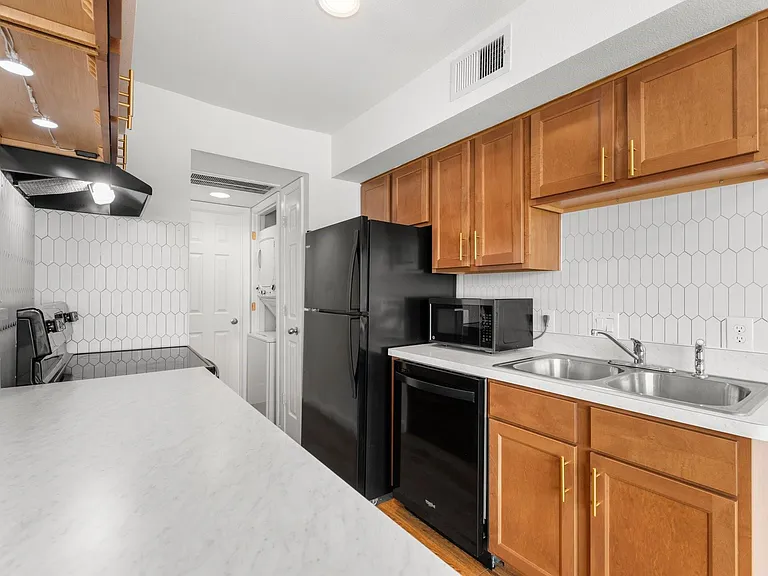 2750 Holly Hall St #1917 — Photo 14