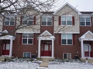241 S Oak Creek Ln, Romeoville, IL 60446