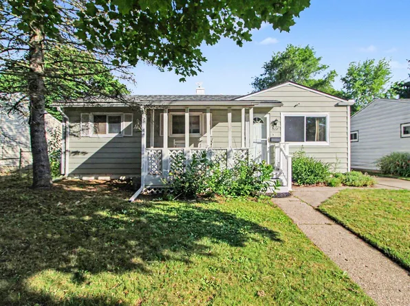 1307 Fall River Rd, Ypsilanti, MI 48198