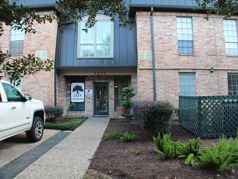 2425 Underwood St #157 — Photo 13