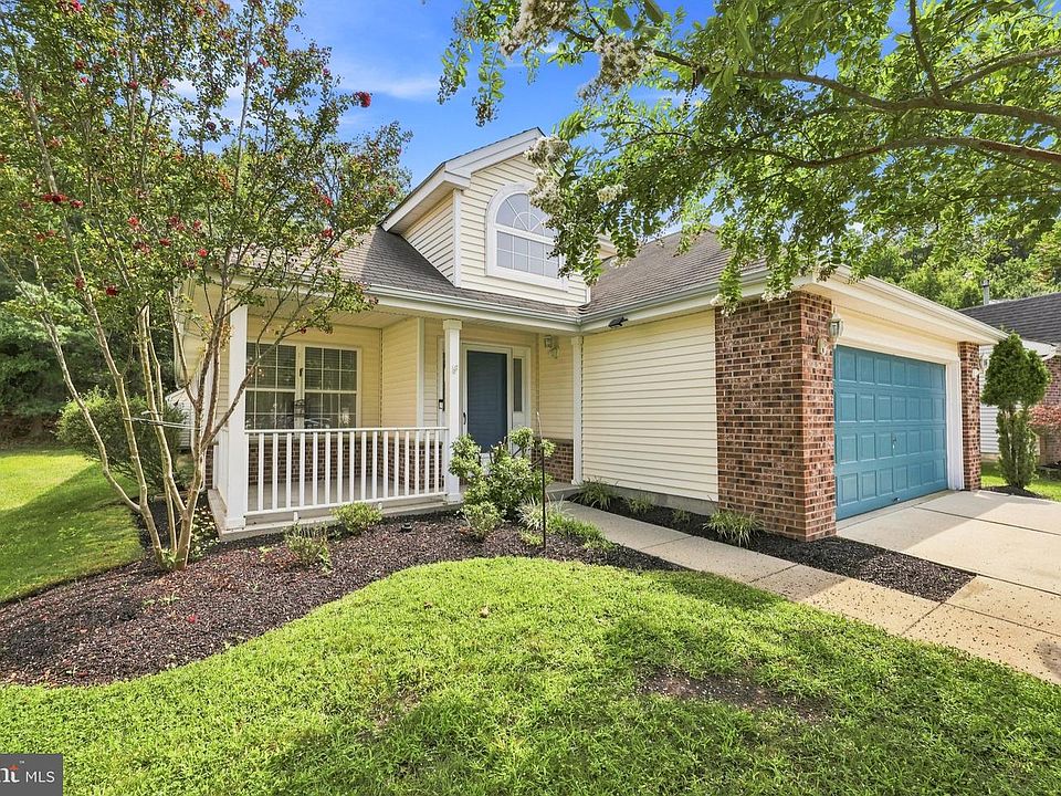 1st image of 140 Peppergrass Dr S