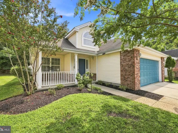 140 Peppergrass Dr S, Mount Laurel, NJ 08054