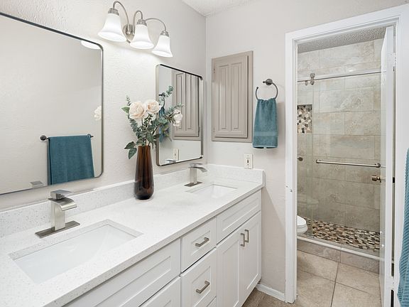 2nd image of 333 Melrose Dr APT 22D