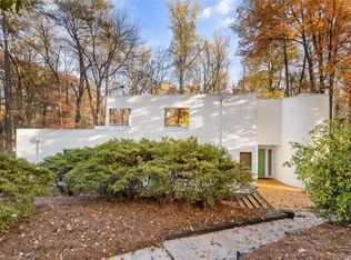 2520 Aaron Ln, Winston Salem, NC 27106