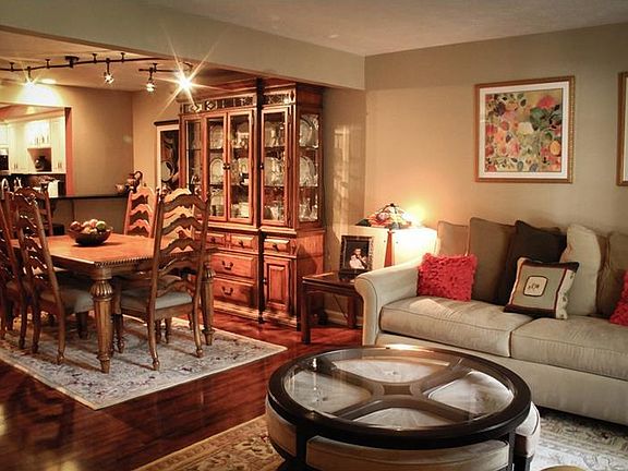 5th image of 1006 Sewickley Heights Dr