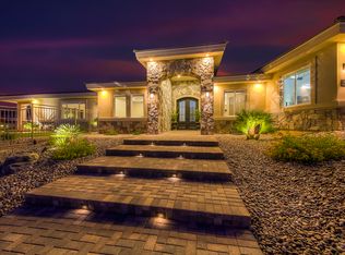 386 Cats Eye Dr, Boulder, NV 89005