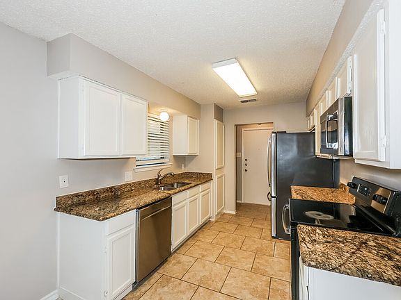 5th image of 1837 Heidelberg Dr