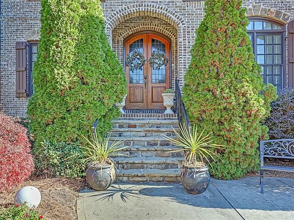 2nd image of 1385 Harris Rd