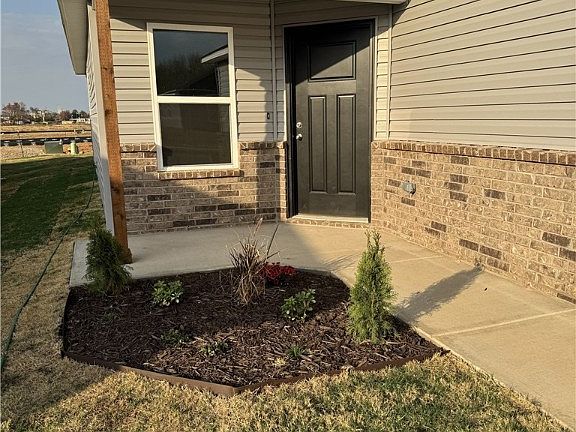 5th image of 2505 E Fox Meadow St
