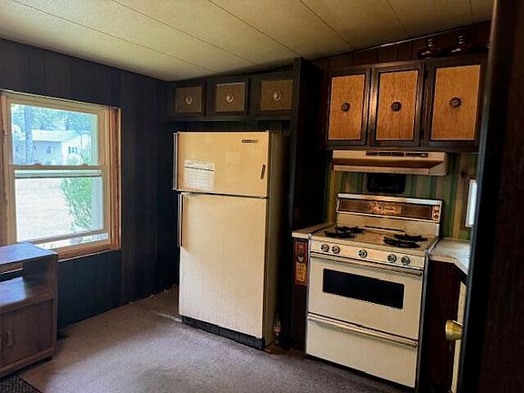 5th image of 777 W Parkway Dr