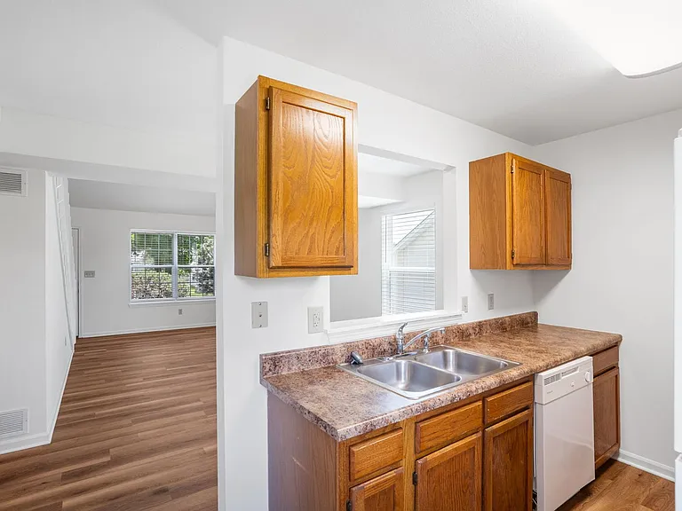 3515-3517 Prescott Dr. — Photo 9