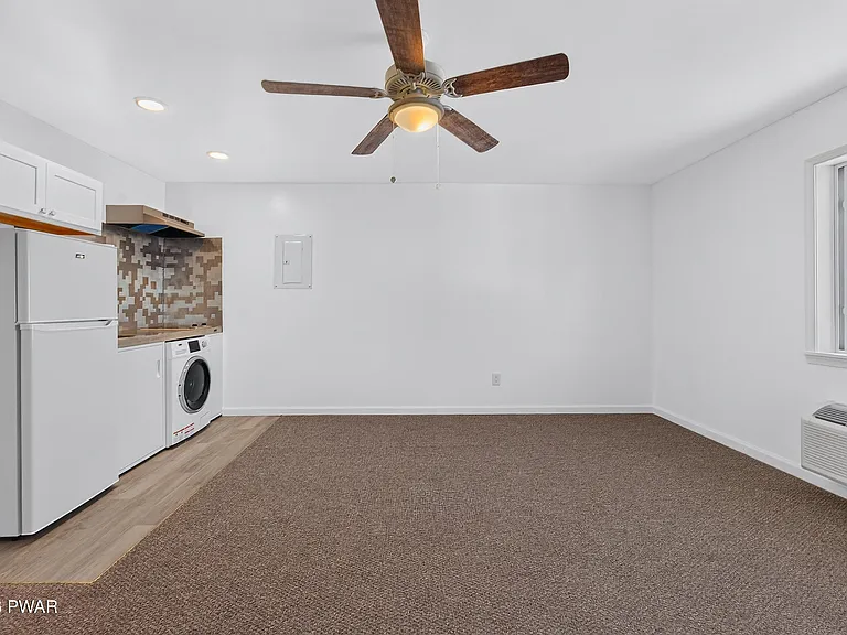 978 Main St #2B — Photo 6