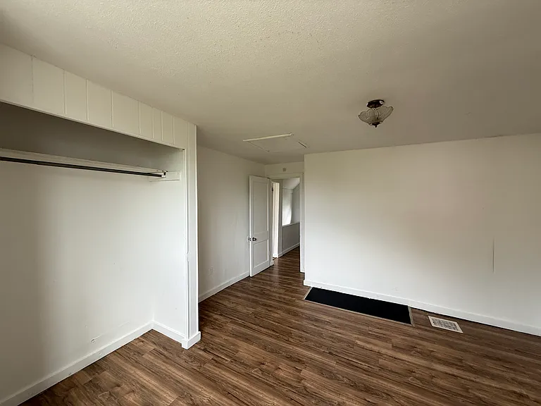 3922 Vinceton St — Photo 4