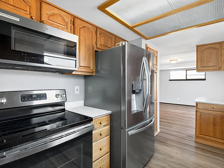 912 Algona Blvd N #A — Photo 9