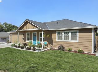 301 W 12th St, The Dalles, OR