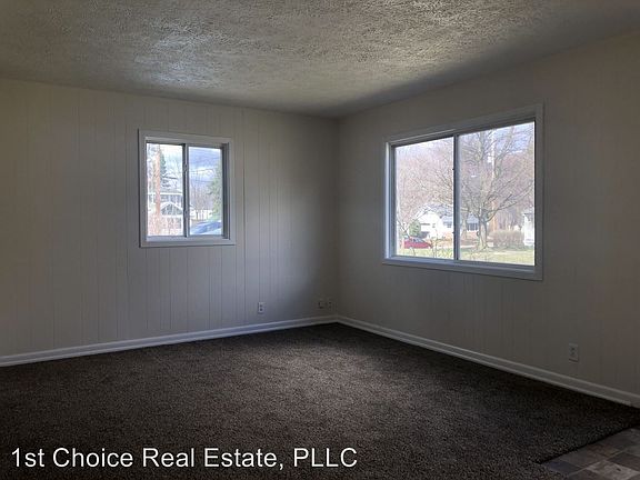 2nd image of 1527 Owen Ave