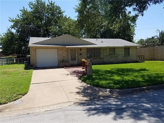 2nd image of 1102 Aransas Dr