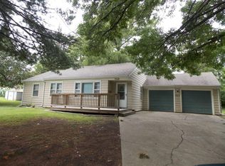 933 SW Frazier Ave, Topeka, KS 66606