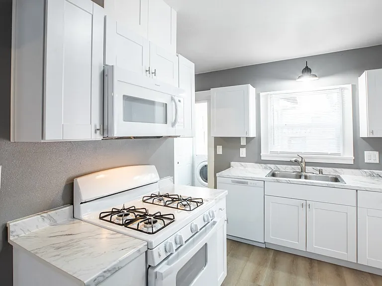 1170 Sonora Ave — Photo 17