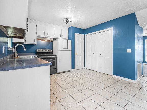 5th image of 1019 Green Valley Dr NW