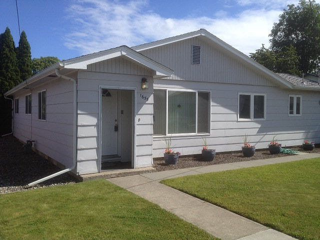 1st image of 1655 E Alder St