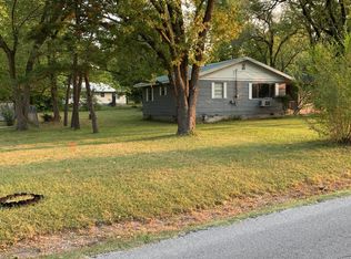 302 Saint George Ave, Berryville, AR 72616