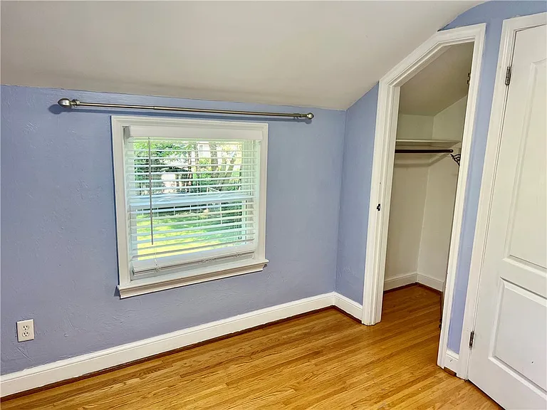 1161 Winton Rd S — Photo 22