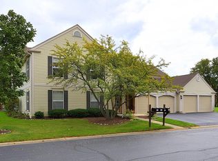 513 Dunham Pl, Saint Charles, IL 60174