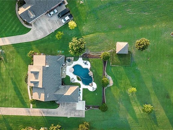 2nd image of 10288 Dennehy Dr