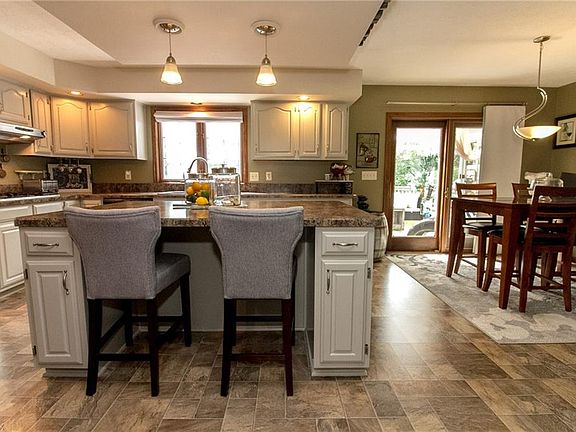 5th image of 6744 Rolling Acres Ct