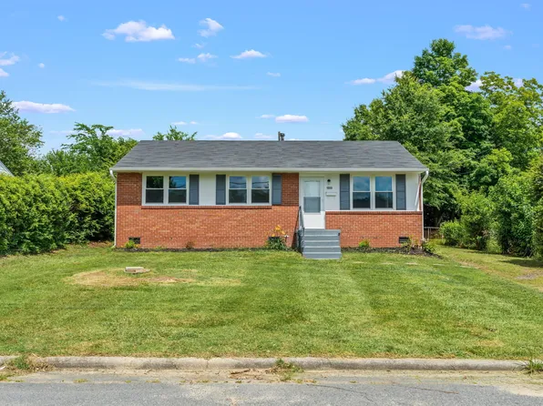 1609 Quincy St, Greensboro, NC 27401