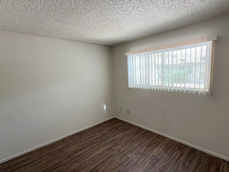 4418 N 53Rd Ln — Photo 24