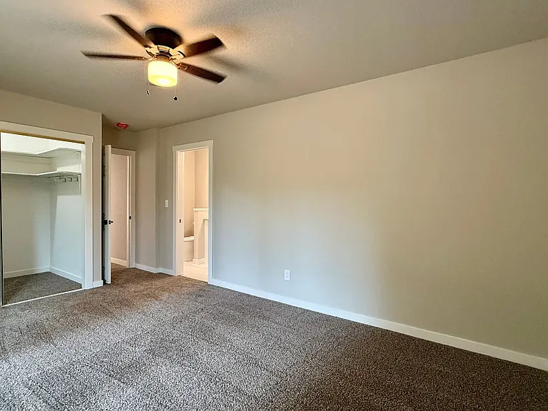 5330 Miranda Rd — Photo 31