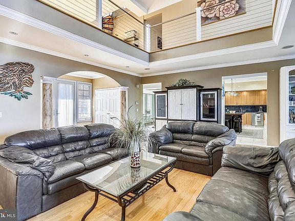 5th image of 506 Bayside Dr