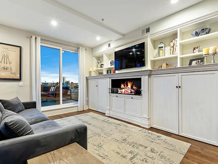 502 Palisade Ave #Penthouse 601 — Photo 9