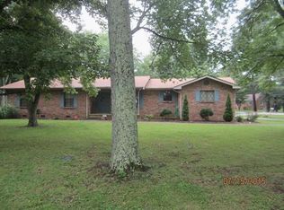 421 Coles Ferry Rd, Gallatin, TN 37066