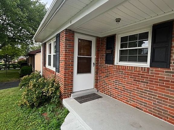 3rd image of 2160 Winterberry Dr APT A