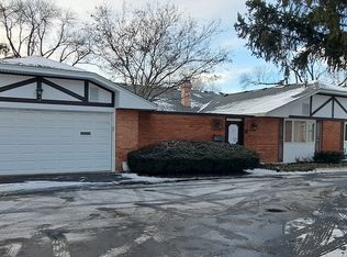 3 Falmouth On Oxford, Rolling Meadows, IL 60008