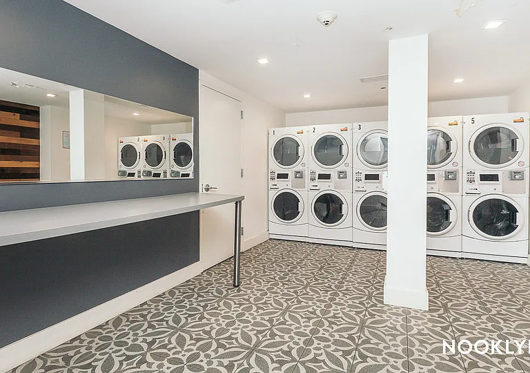 845 Grand St #5D — Photo 11