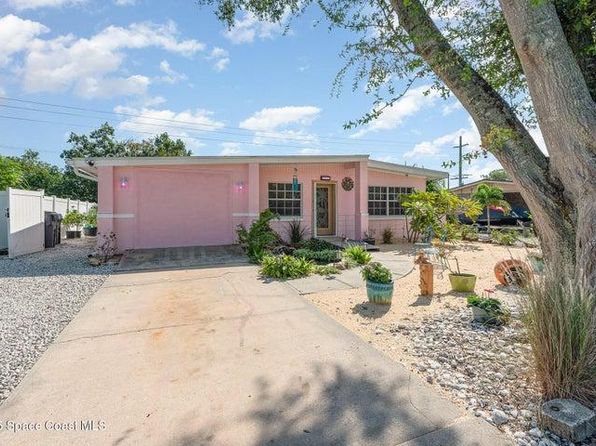 121 Fern Ave